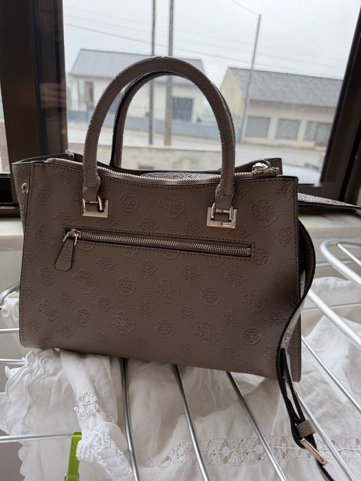 Mala guess cinza