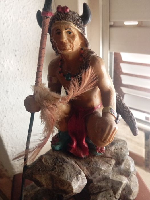 Estatueta Índio de caça