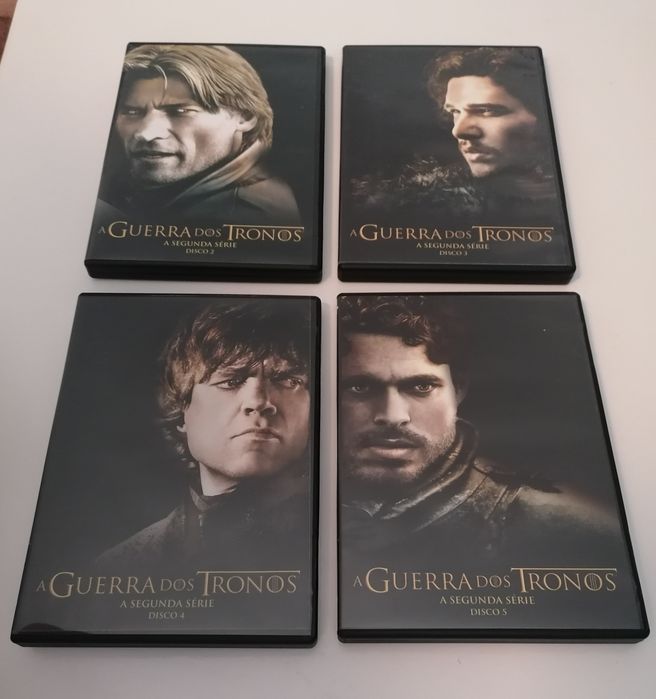 4 Dvds A Guerra dos Tronos

A segunda série :
. Disco 2
. Disco 3
.