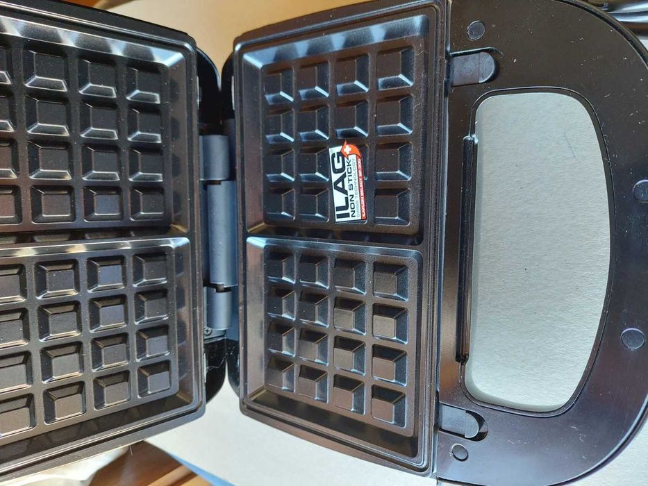 SilverCrest Sanduicheira / Tostadora / Waffles 3 em 1.Nova.Ler anuncio