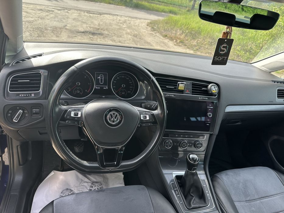VW Golf 7 1.6 TDI Продаж