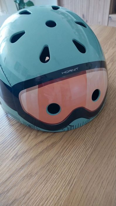 Kask dziecięcy z lampką