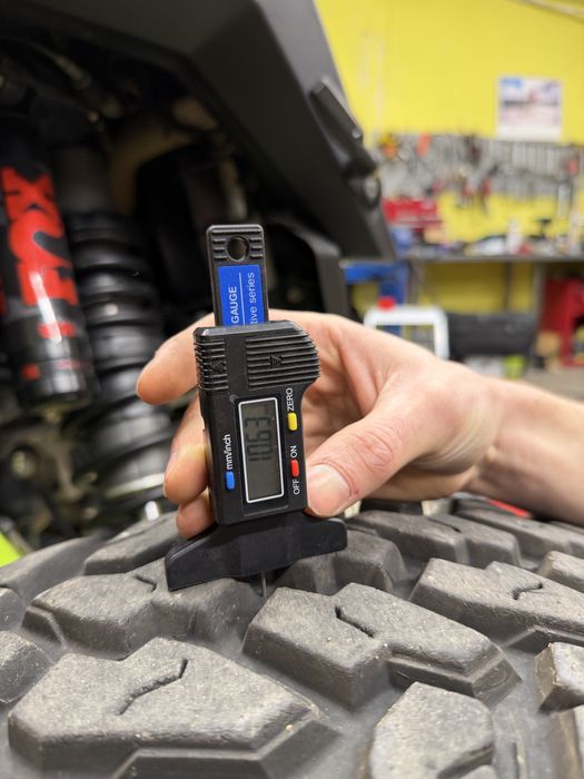 Komplet opon CST APACHE 32X10-15