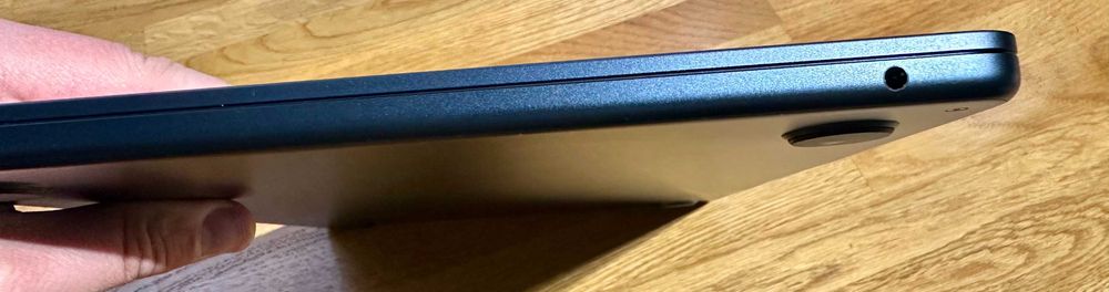 MacBook Air 13" M4 24GB/512GB czarny + etui + FV 23% - IDEALNY