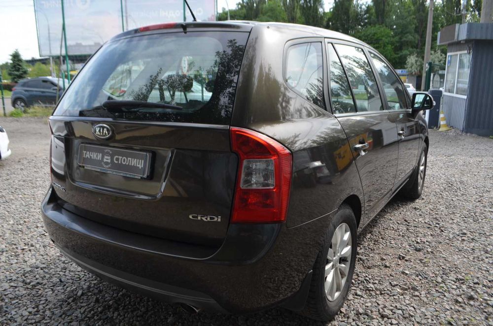 Kia Carens Дизель 2011