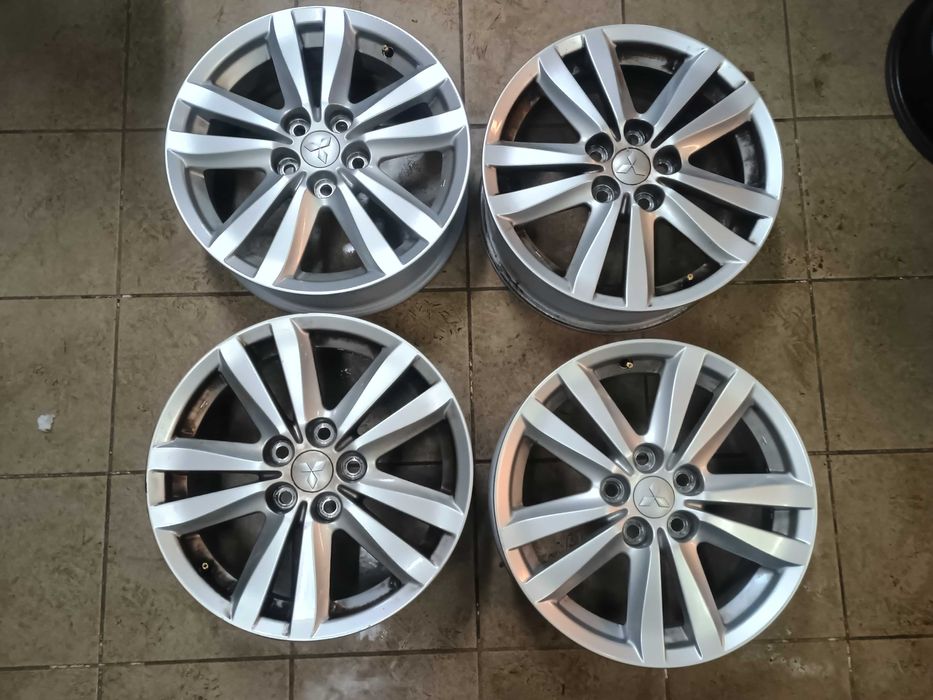 Aluminiowe felgi Mitsubishi 17 cali 5x114,3 et 46 Komplet 4 sztuki
