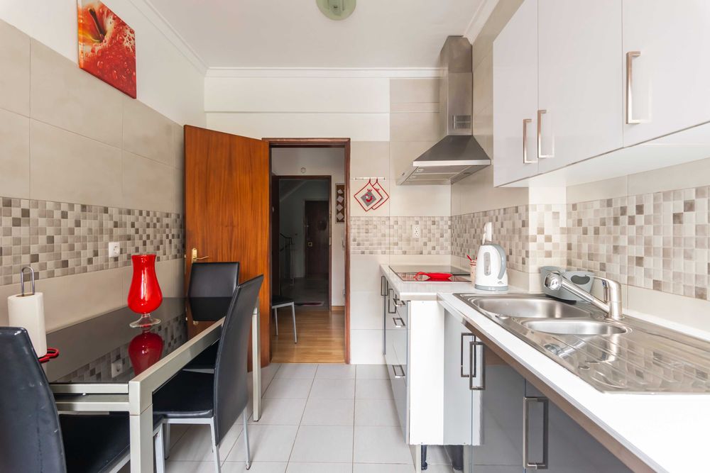 Apart T1 para férias, em Rio de Mouro, (55€ Noite). a 400m do comboio