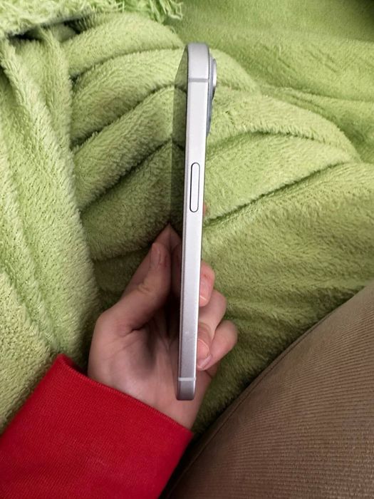 Iphone 15 128gb 100% + полный комплект