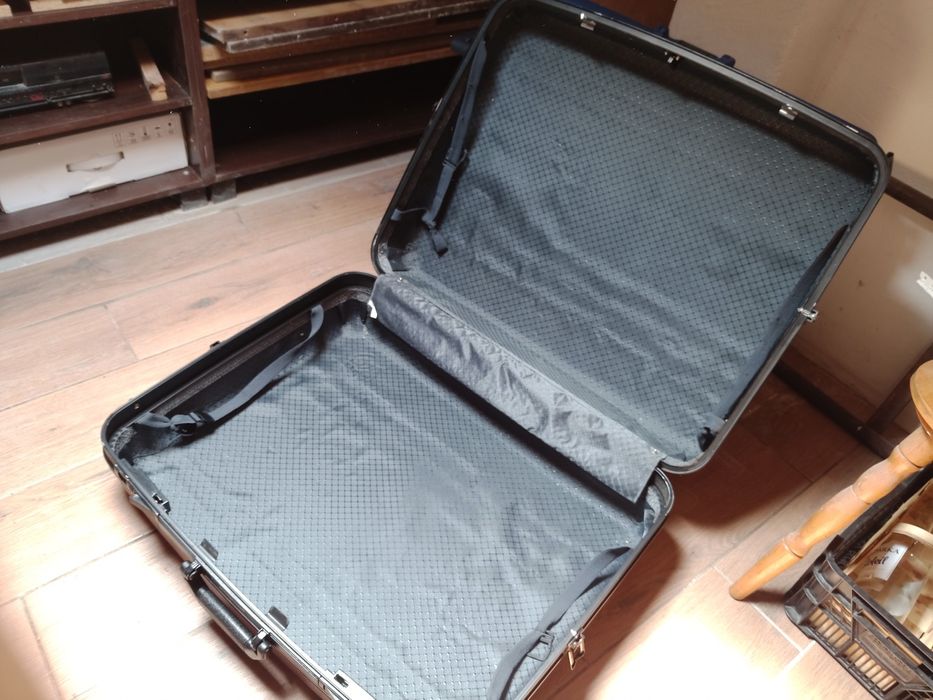 Aluminiowa walizka Goldmann stan dobry