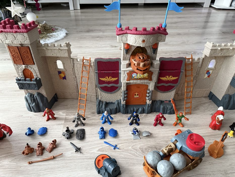 Zamek rycerski warowny Andrzeja Fisher Price