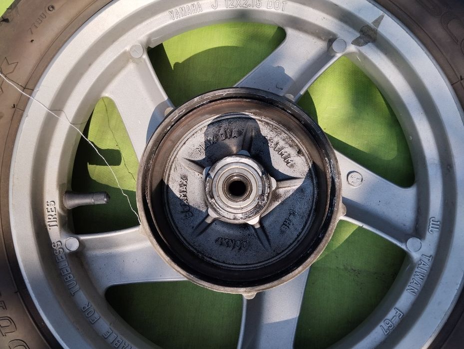 Продаю переднее колесо yamaha gear