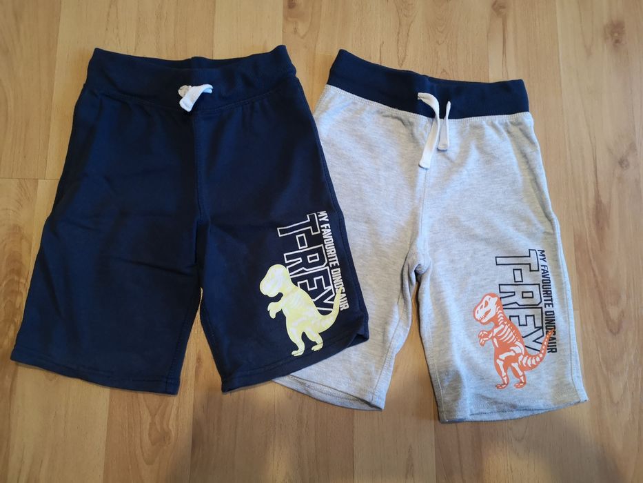 Krótkie spodenki 2szt. rozm. 128