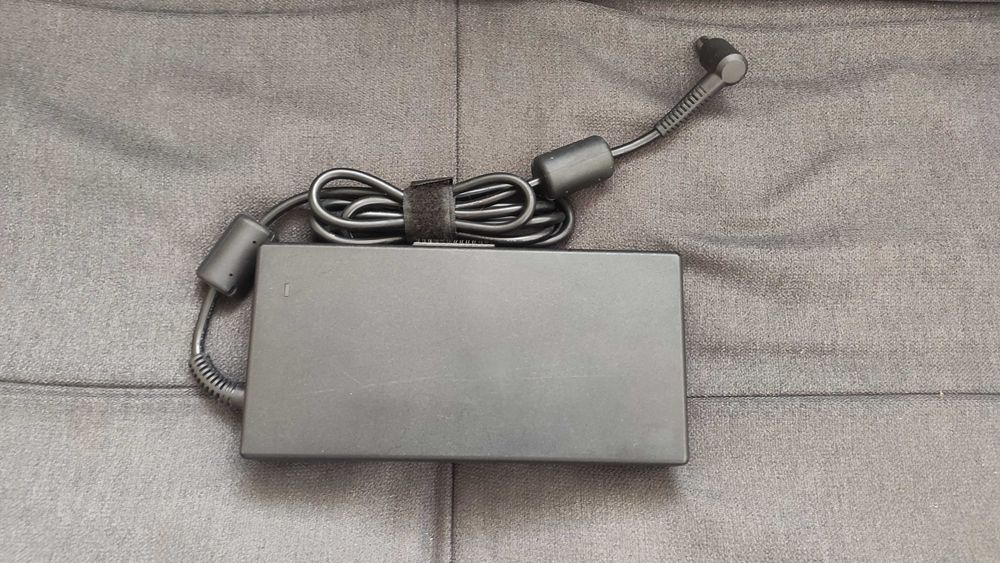 Блок живлення зарядний пристрій для ноутбука Chicony A12-230P1A 230W