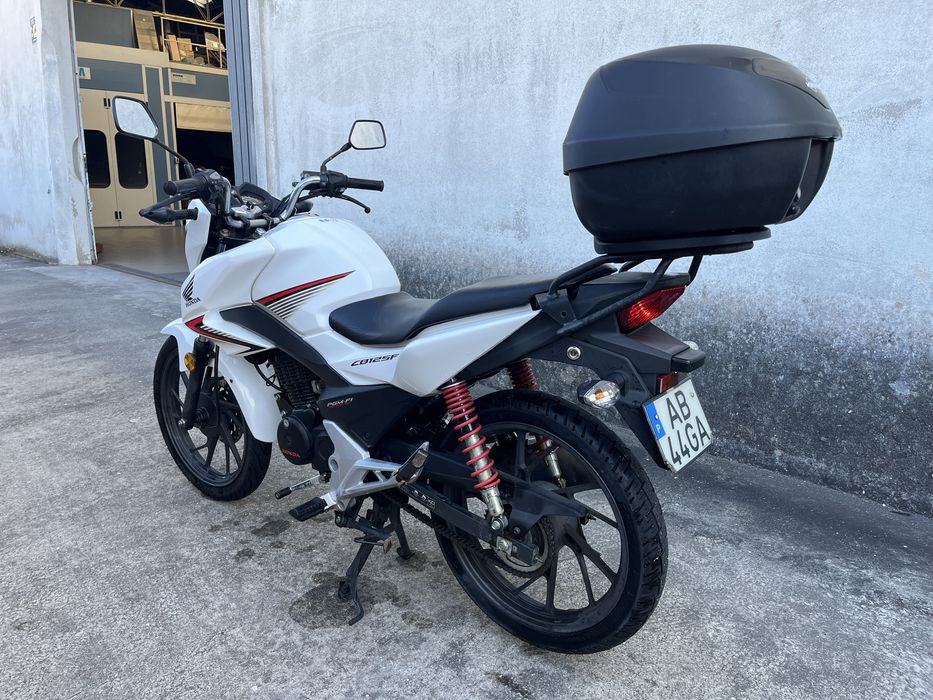 Honda CB125F - 125cc - Top Case