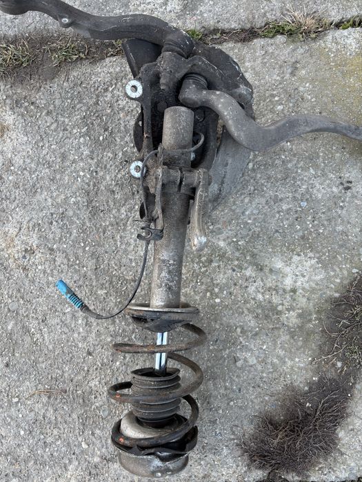 Zawieszenie zwrotnica prawy przód lewy przód komplet