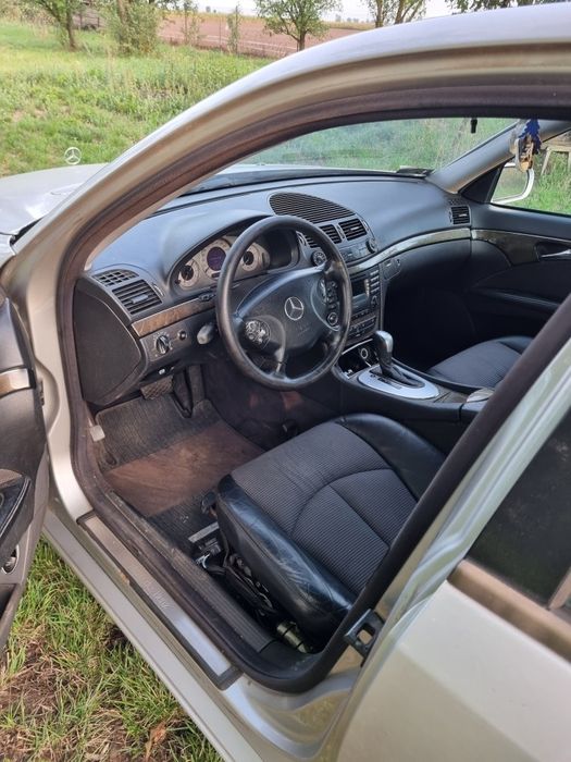 Mercedes w211, E klasa