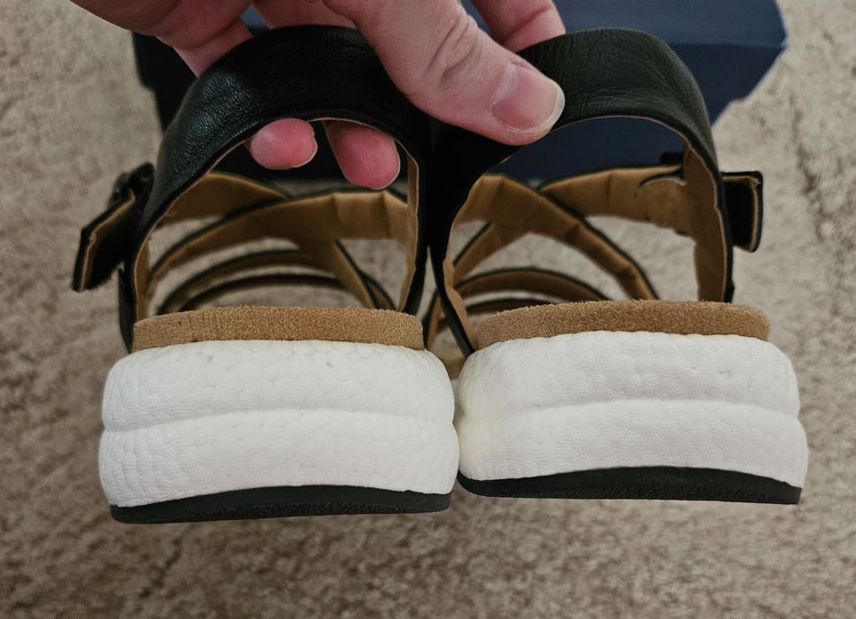 Czarne sandały damskie 39 Caprice skóra naturalna