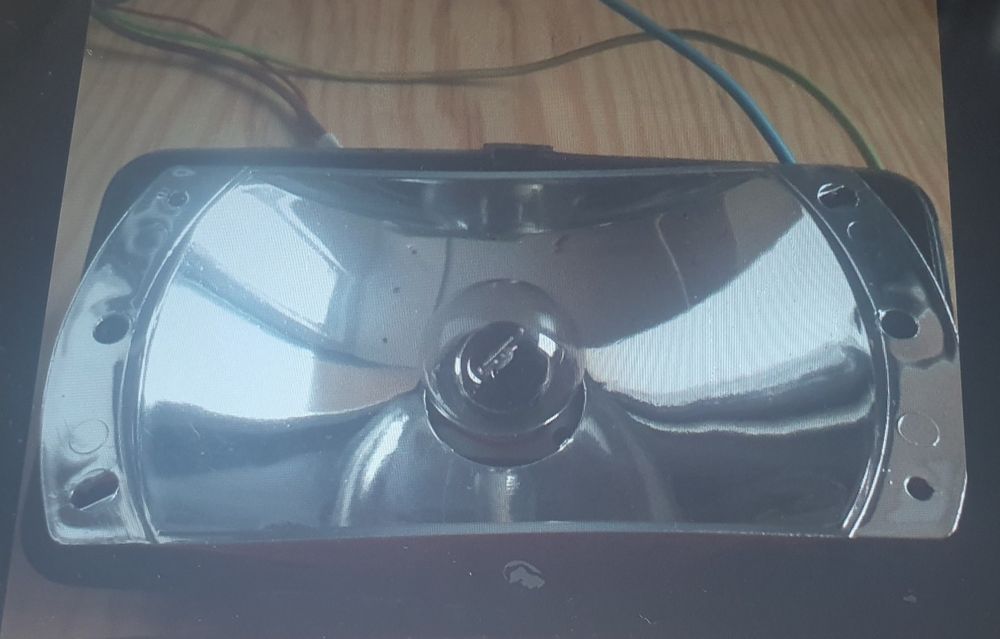 Czerwone 2 szt. Jedynie 20 zł.