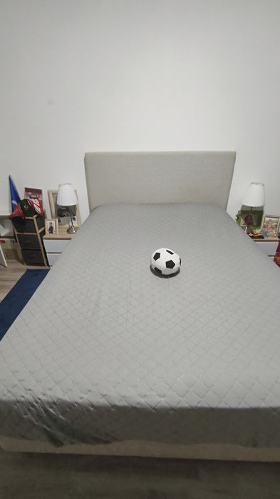 Cama de casal (cabeceira+estrutura+colchão).