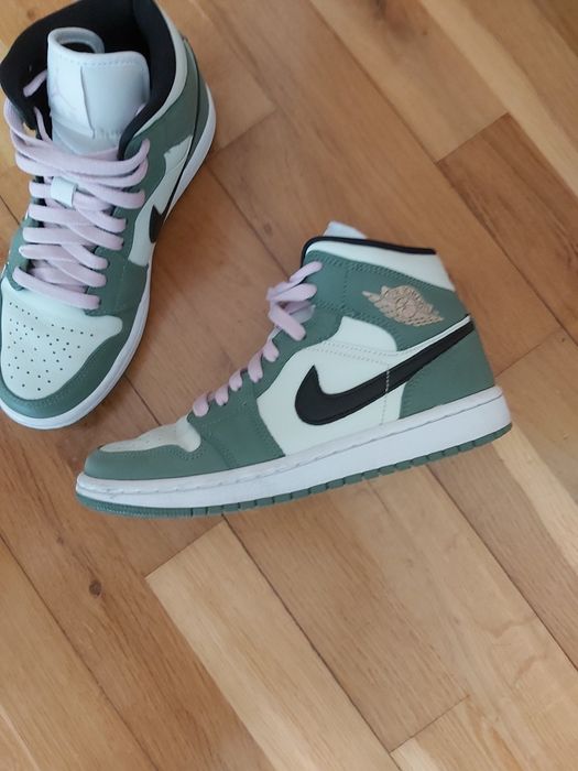 Jordan 1 Mid Dutch Green