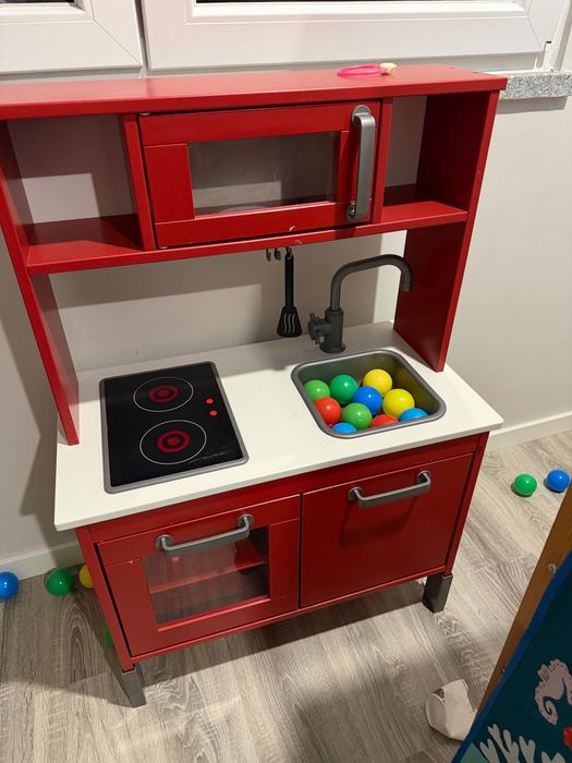 Cozinha Ikea infantil