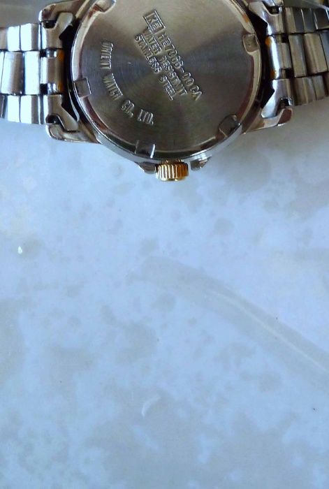 Oriente de senhora- 10 bares coroa de enroscar, em bom estado.