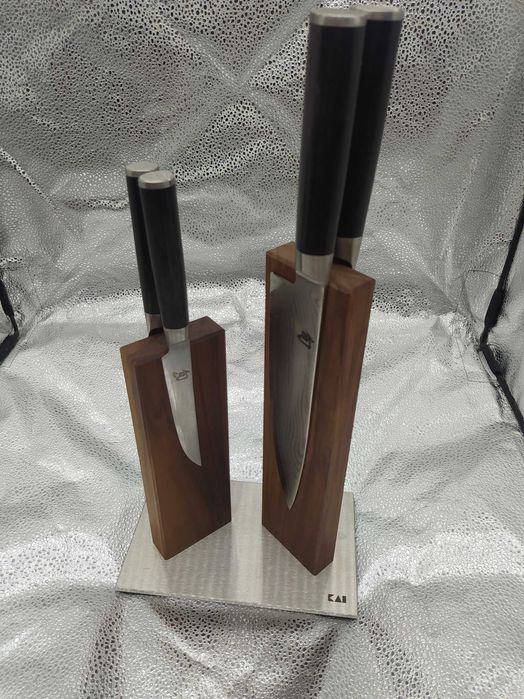 Stojak na noże  Kai   made in Japan