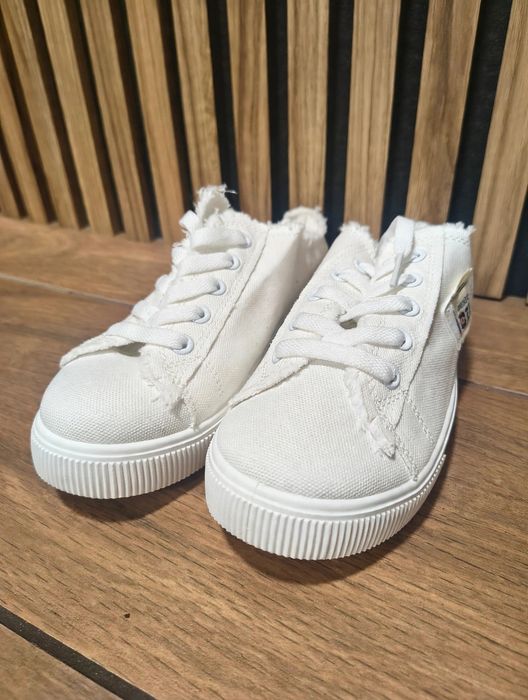 Buty sportowe klapki 37
