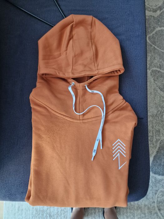 Nowa bluza marki ZIMNO