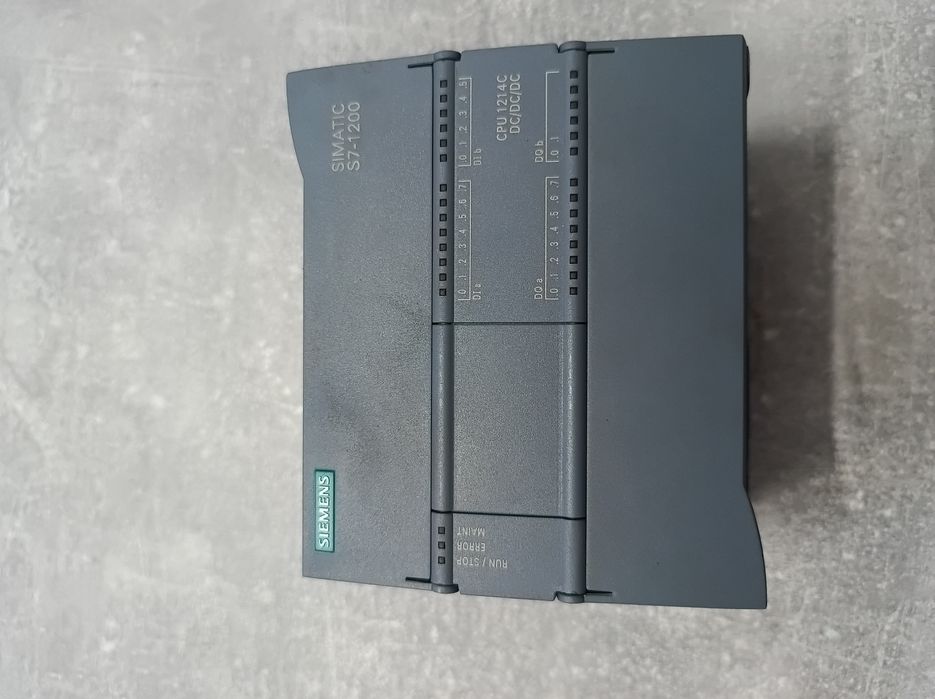 Siemens Simatic S7-1200 CPU 1214C. DC/DC/DC