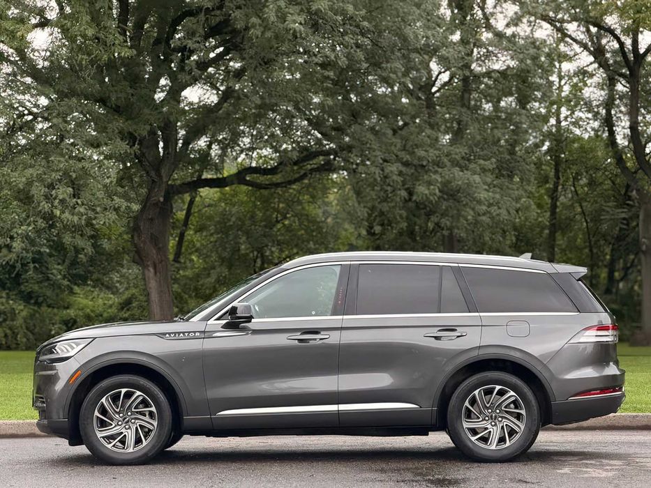 Lincoln Aviator      2020