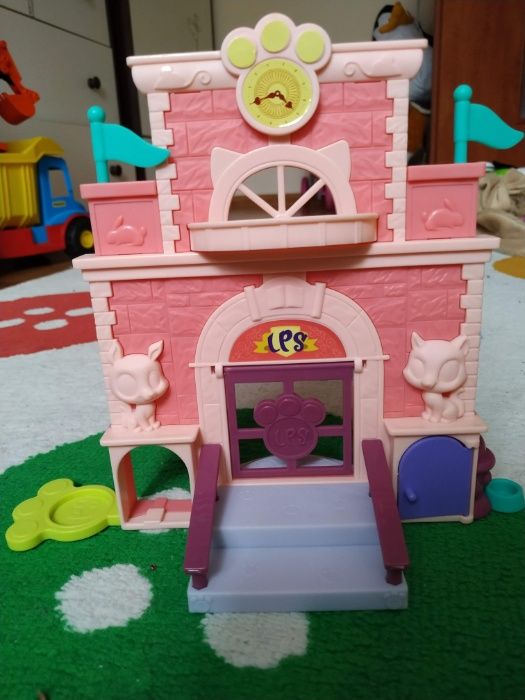 Szkola Littlest Pet Shop