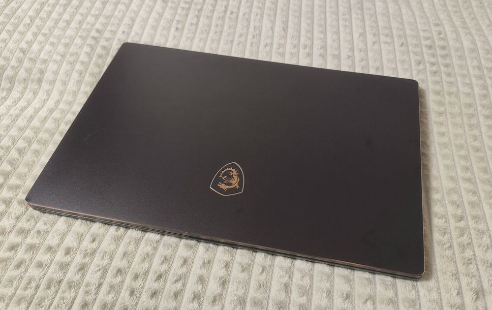 MSI GS75 Stealth 10SF / i7-10875H / RTX 2070 Max-Q / 32GB / 1TB / 240Hz