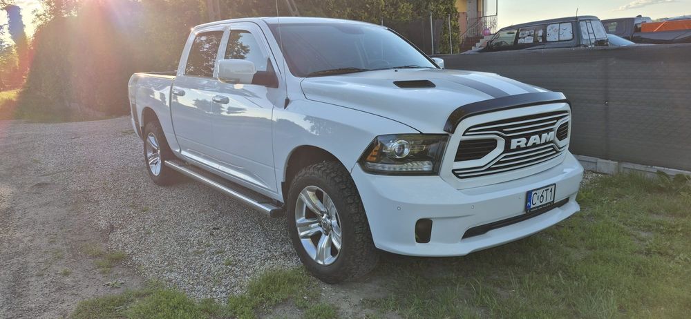 Dodge Ram Sport 5.7