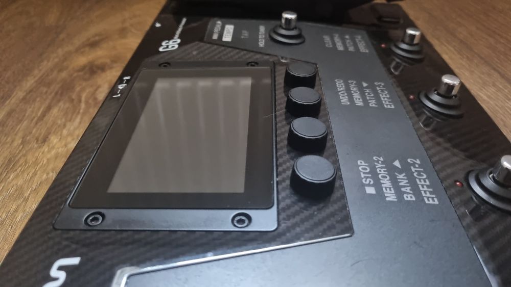 Zoom G6.  Multiefekt gitarowy.
