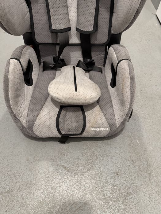Sprzedam fotelik samochodowy Recaro Young Sport