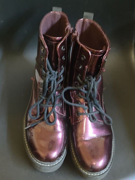 Ботинки лаковые.