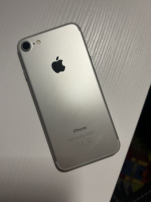 iPhone 7 128GB Neverlock побите захисне скло