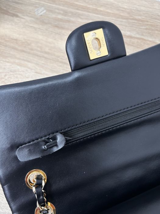 Сумочка в стилі Chanel