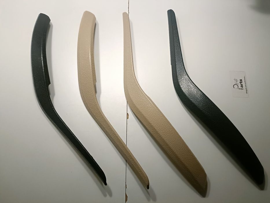 Pegas de porta interiores BMW X1 E84  Direta/Esquerda (10-16)