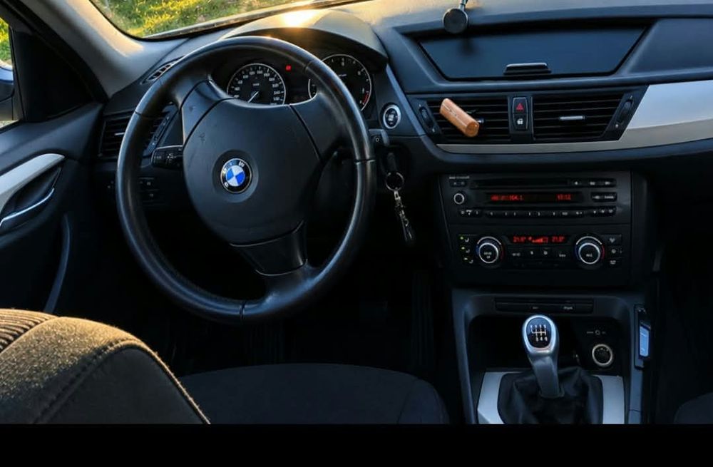 Sprzedam  BMW  X1