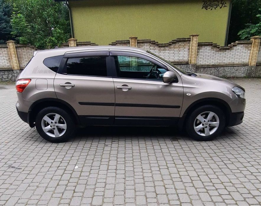Продам офіційне автоNissan