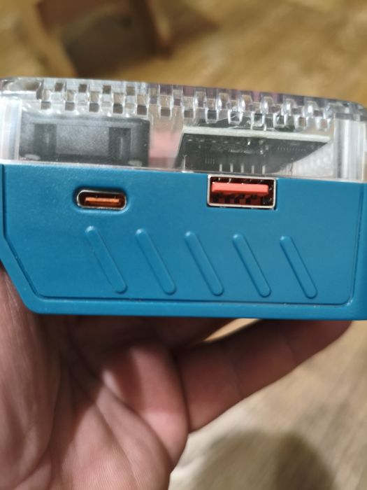 Зарядное устройство-повербанк 140W для Makita LXT (6A, PD 3.1, QC 3.0)