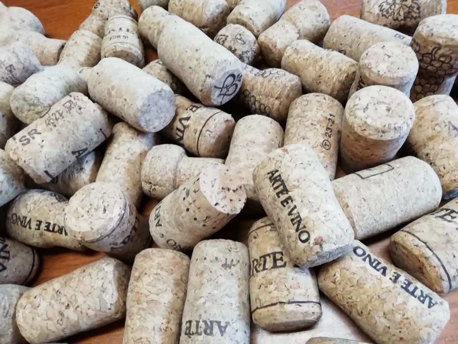 150 Cork Stoppers64584575632001122