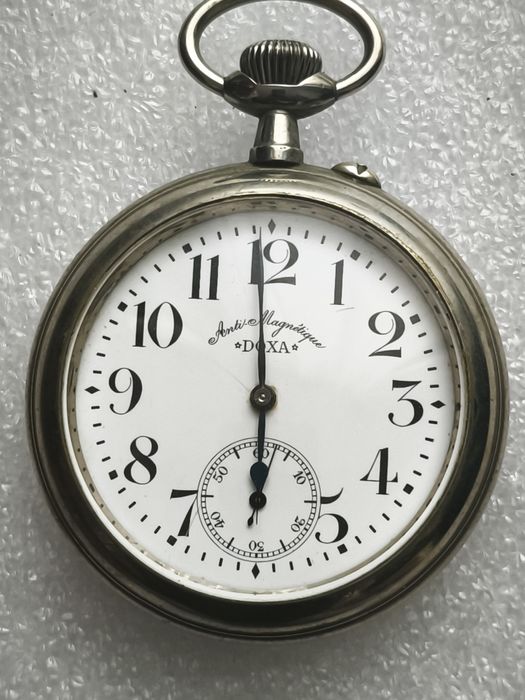 Часы Doxa ,XXL 68 mm, с подчасником  из серебра