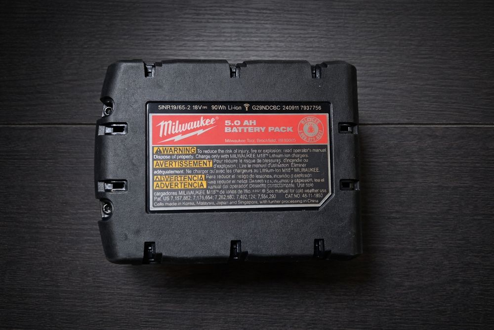 Аккумулятор 5.0Ah Milwaukee M18 B5 (REDLITHIUM XC5.0) 18V — новый ориг