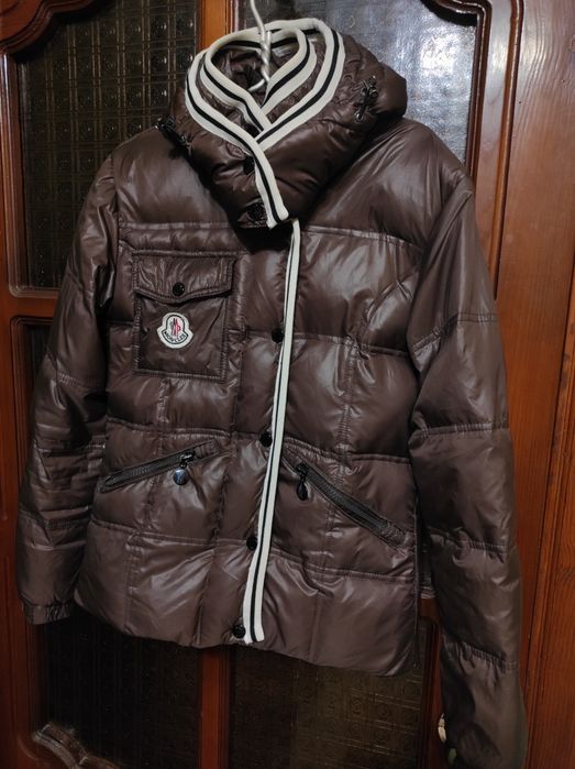 Куртка пуховик Moncler original XS розмір гарний стан