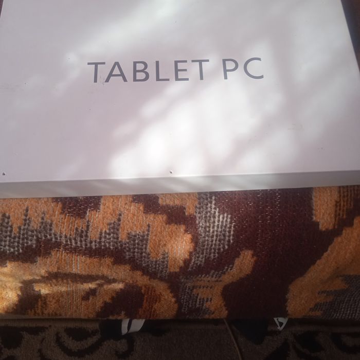 Планшет в використанні майже не був 3000гр