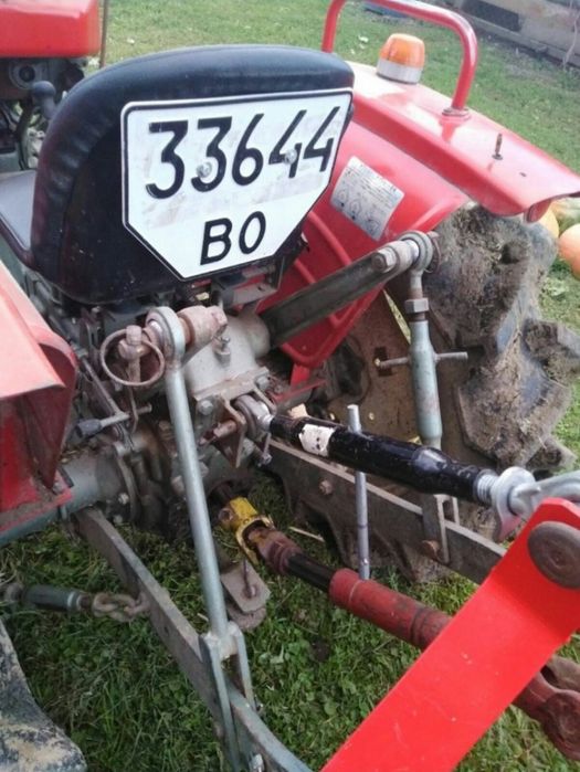 Японський міні-трактор