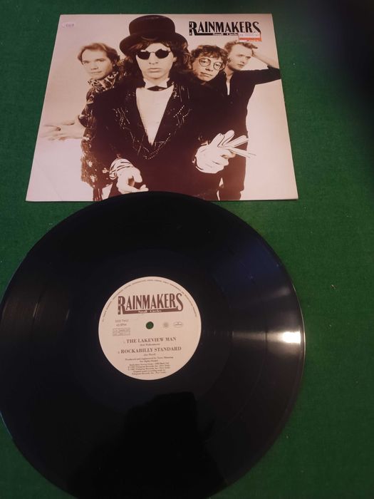 Maxisingiel - Rainmakers - Small Circles